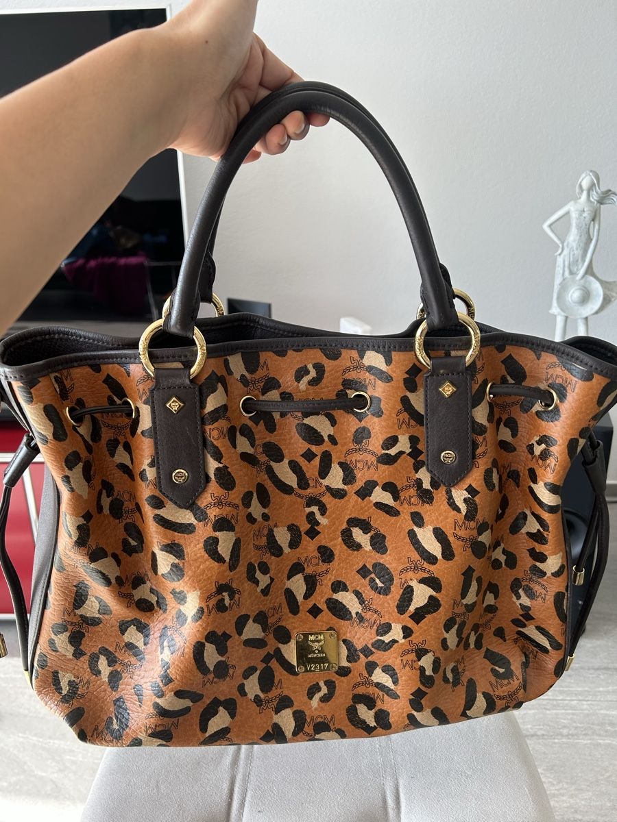 Mcm Borse da donna: MCM Original Bucket Tote Bag – Usato da Tägerwilen venduto da jna_5zmg 4