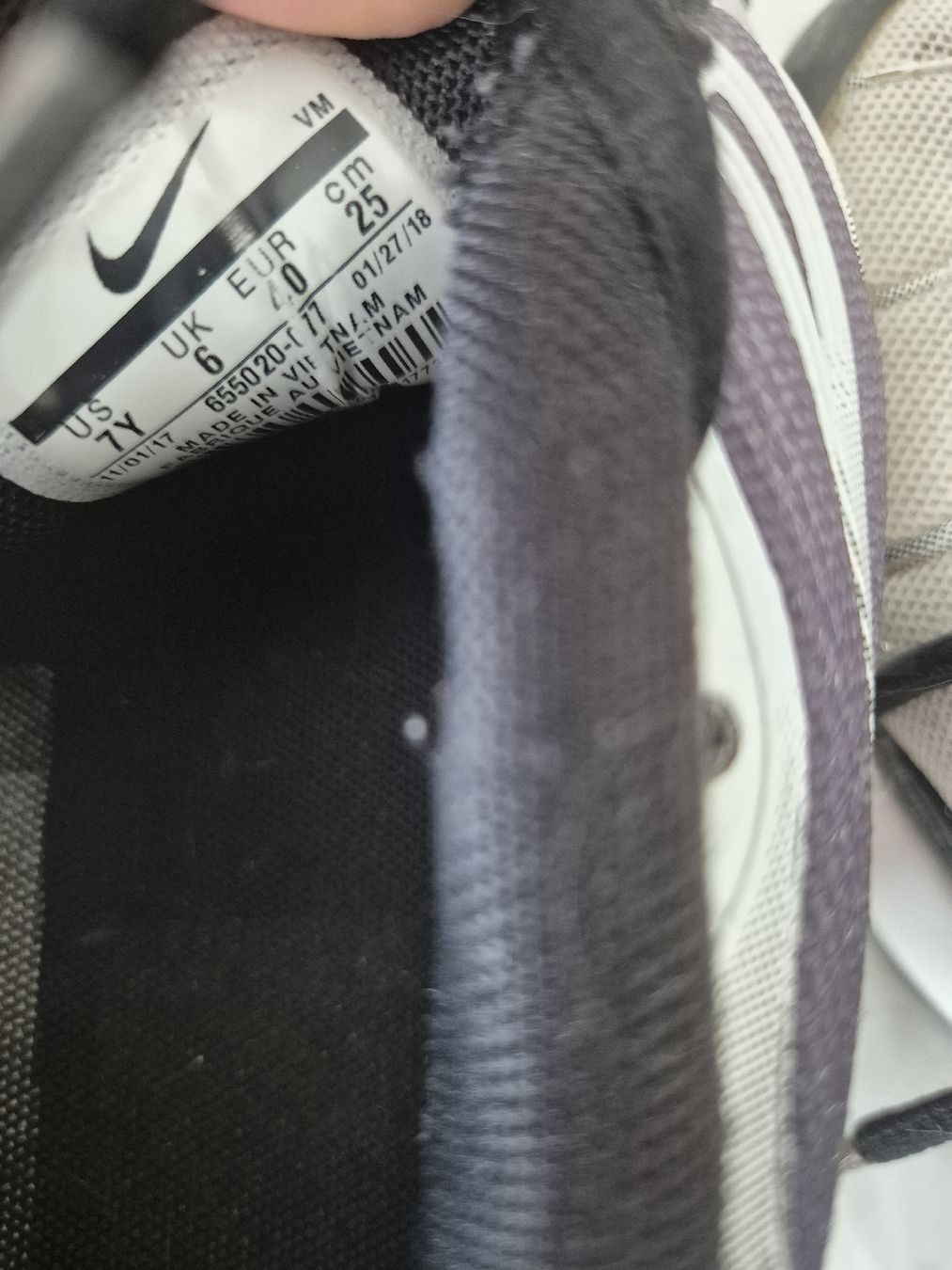 Nike Herrenschuhe: Nike Air Max Plus TN Se Grösse 40  – Gebraucht aus Niederrohrdorf von Sistarr 2