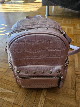 Stylischer Damen Rucksack Rosé Gold Nieten Kroko-Optik
