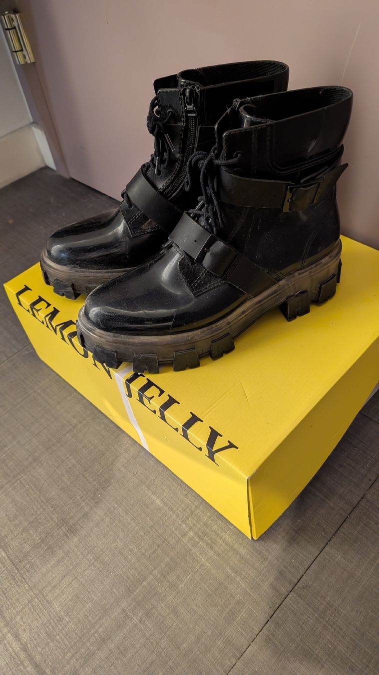 Damenschuhe: Lemon Jelly Zelma Black Rain Boots, Size 39 – Gebraucht aus Meyrin von att_mgj5 7