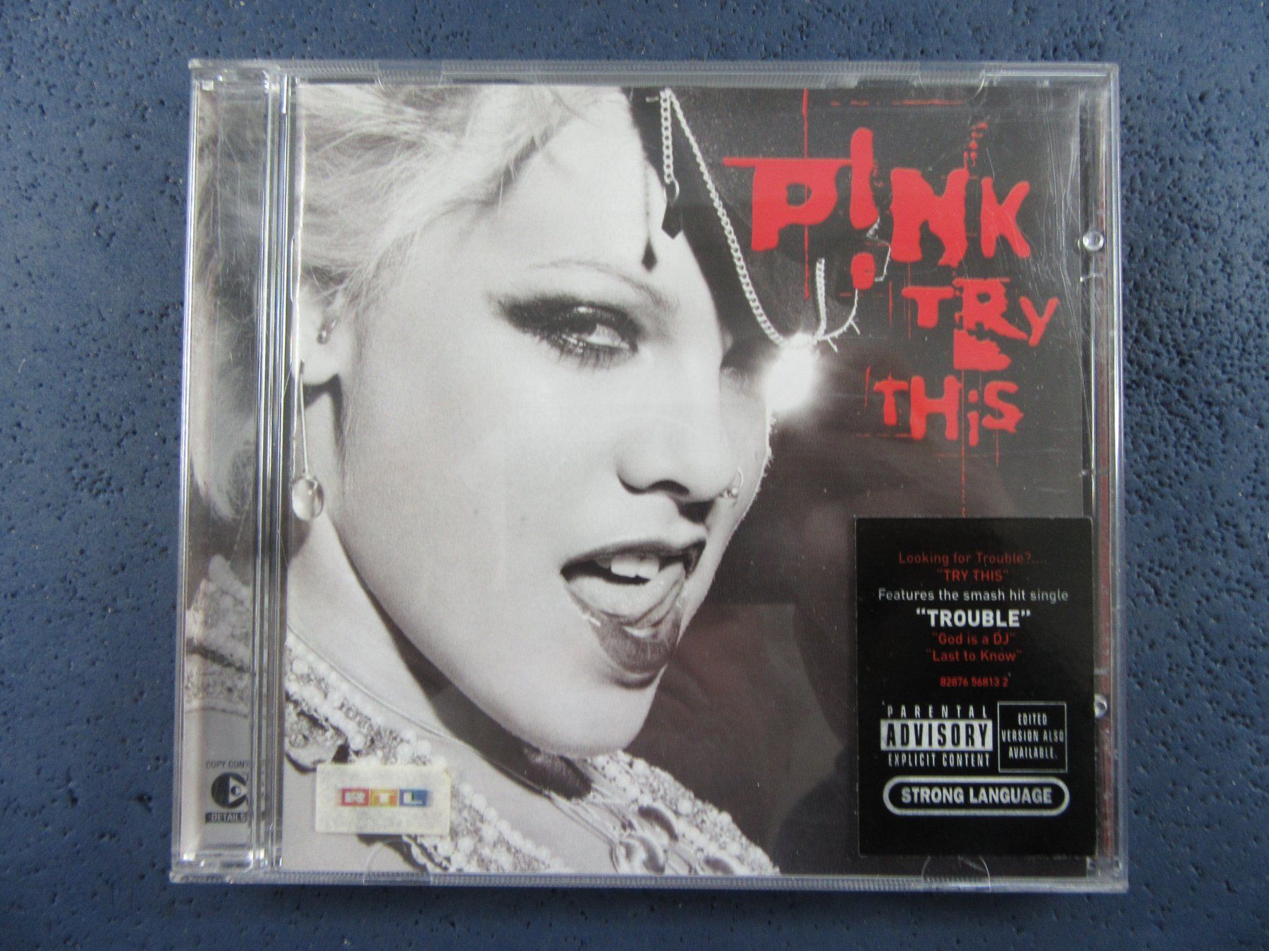 CDs: PINK " TRY THIS " CD "TROUBLE " – Gebraucht aus Ettingen von Hausi4711