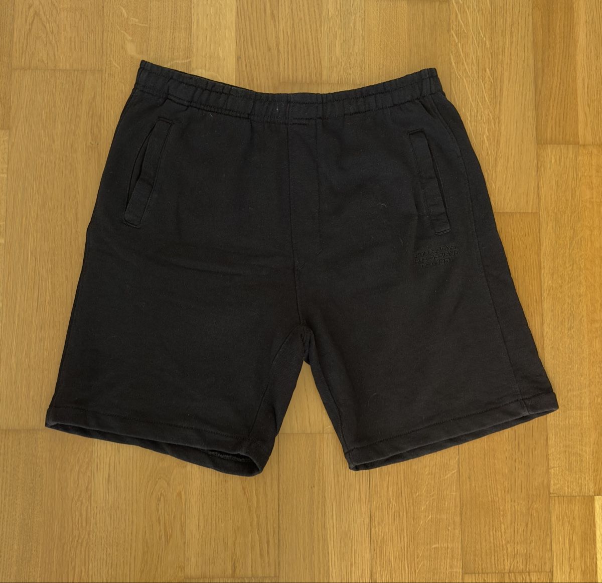 Pull&Bear Pantaloni: Pull & Bear Sweatshorts Black - Gr. M – Usato da Uster venduto da jul_5dvx
