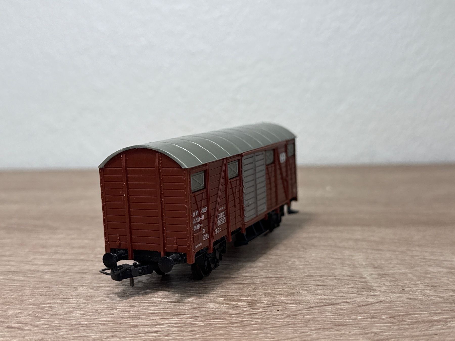 Lima Modellini di ferrovie: Lima Güterwagen SBB H0 (212) – Usato da St-Aubin-Sauges venduto da Lo_Go 2