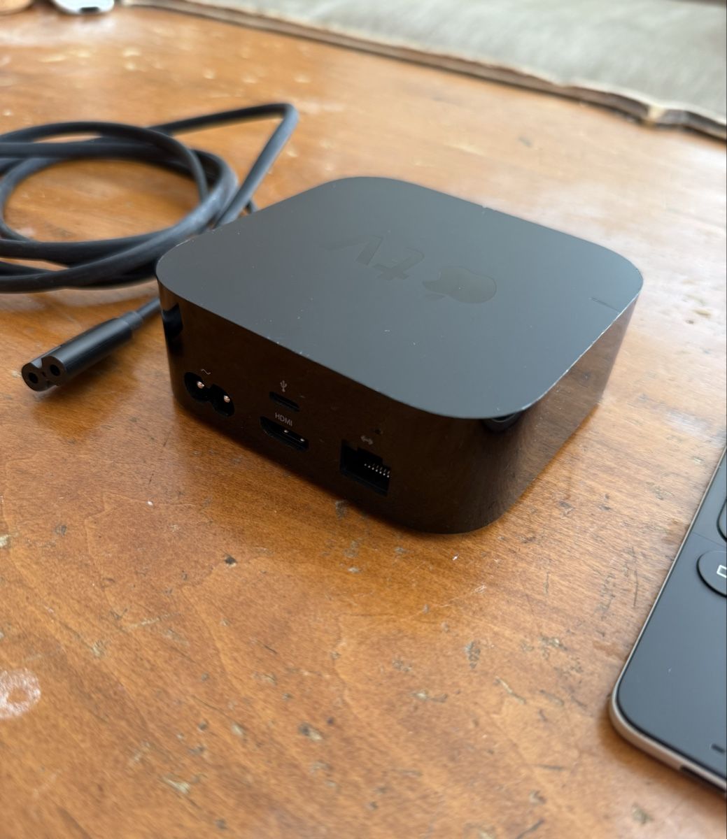 Apple Sistemi audio & multimediali: Apple TV HD (4. Gen) – Usato da Zürich venduto da doncan94 2