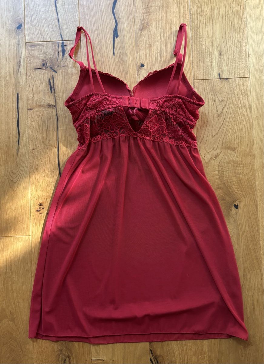 H&M Negligees & Pigiami: Rotes Nachthemd – Usato da Estavayer-le-Lac venduto da constance-esta 2