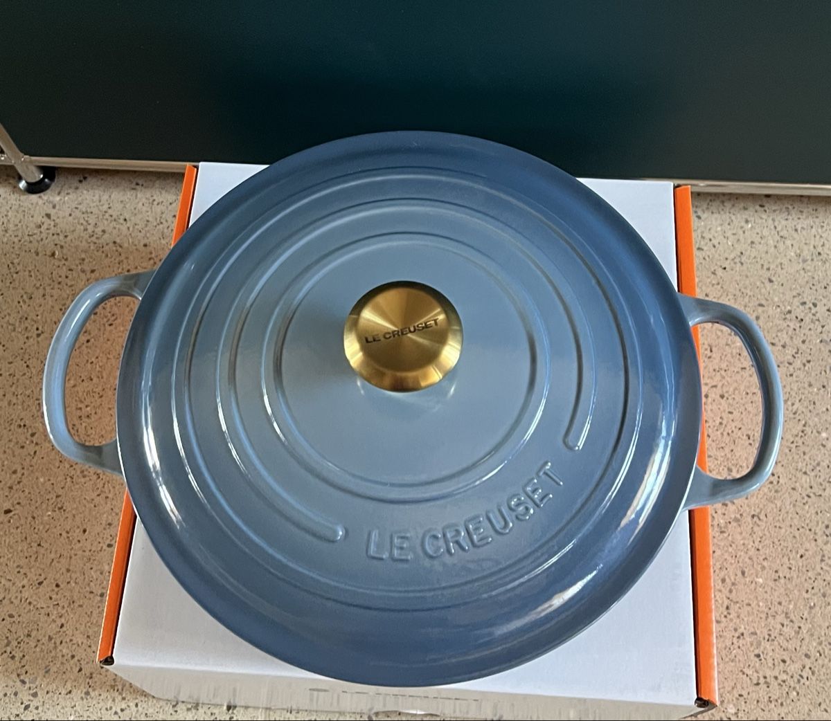 Le Creuset Casseroles: Le creuset Chambray 28cm – Neuf (Voir description) à Dietikon par k.mirella