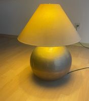 Romantische Ständerlampe, klassisch, Sockel rund, 64x52 cm
