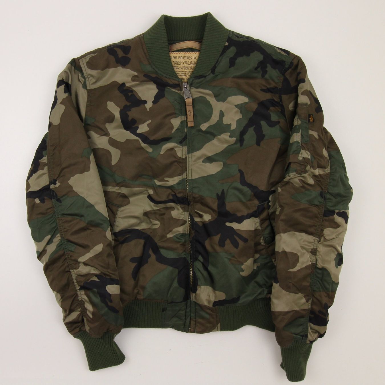 Alpha Industries Giacche: Alpha Industries Camouflage Bomber Jacket – Usato da Bern venduto da Padeeeh