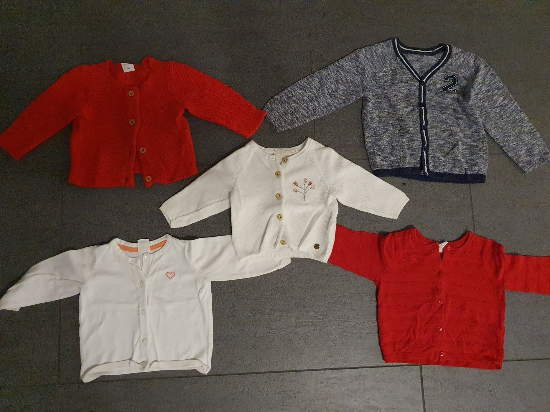Lotti & Set di vestiti: Mädchen Kleiderbox – Usato da Altendorf venduto da caj_hry2 3