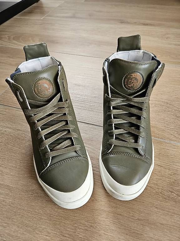 Scarpe da uomo: Diesel taille 41 vert olive – Usato da Biel/Bienne venduto da Vido91