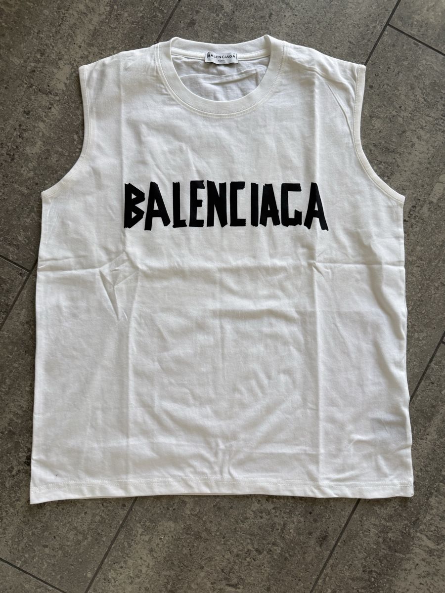 T-Shirts: Balenciaga Tank Top – Neu (gemäss Beschreibung) aus Allschwil von lor_6cgq