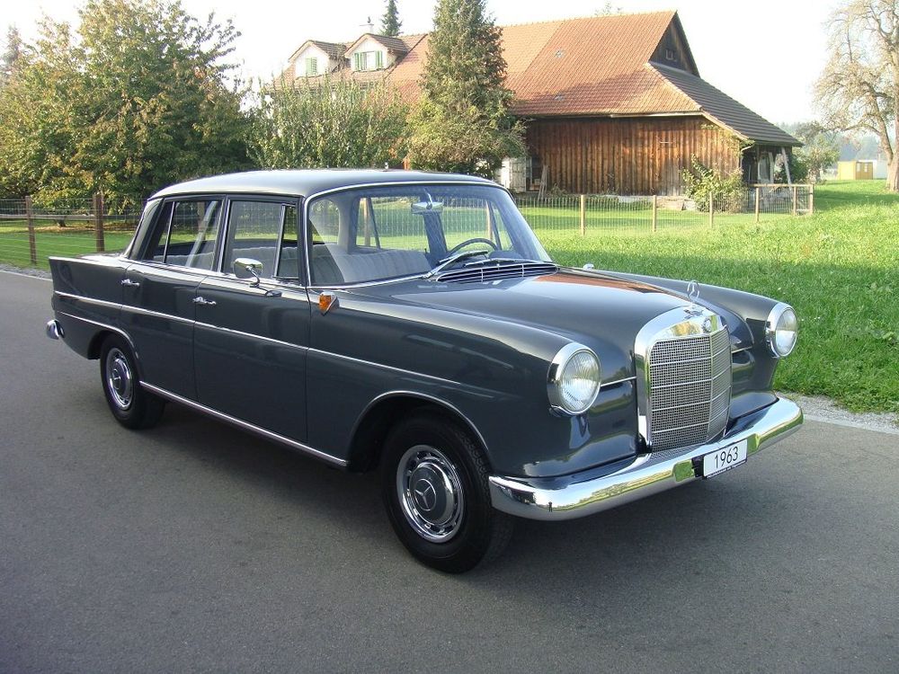 Mercedes 190 c Limousine in Jahreswagen Zustand