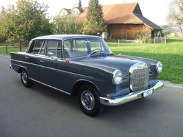 Mercedes 190 c Limousine in Jahreswagen Zustand
