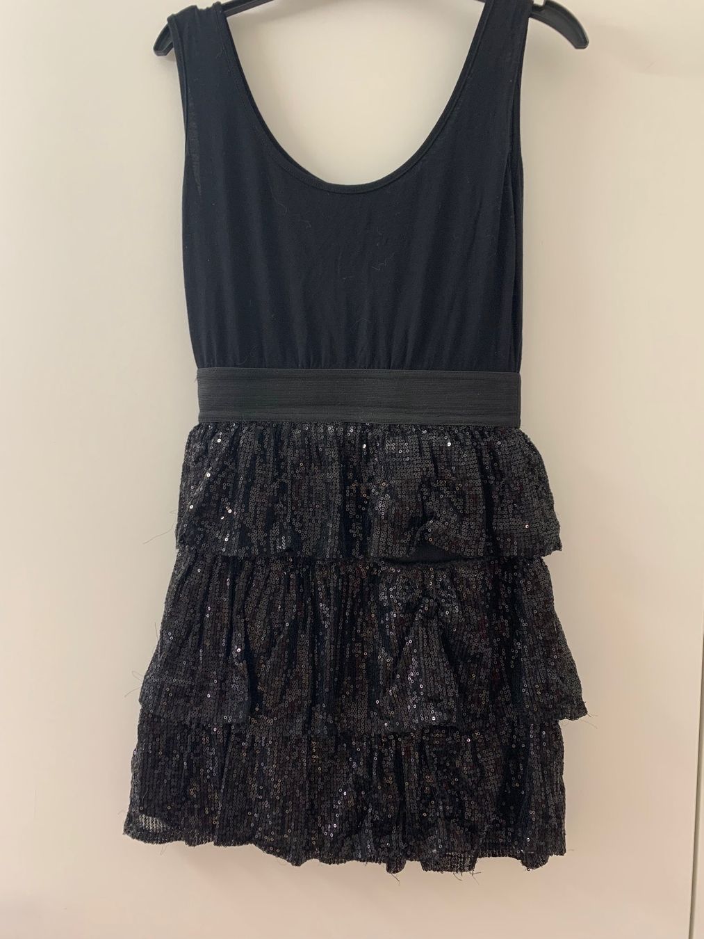Vestiti: süsses Kleid mit Pailletten – Usato da Oftringen venduto da violetta9