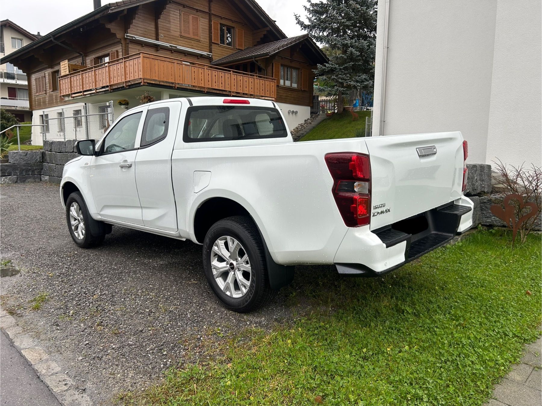 Isuzu Veicoli commerciali: ISUZU D-MAX 1.9 SpaceCab N60BB 4x4 vom PICK-UP SÖPP – Usato da Hasle LU venduto da Mroeoesli0 1