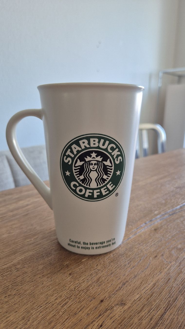 Starbucks Tassen: Starbucks Kaffetasse 2006 – Gebraucht aus Watt von sarahZH1995 1