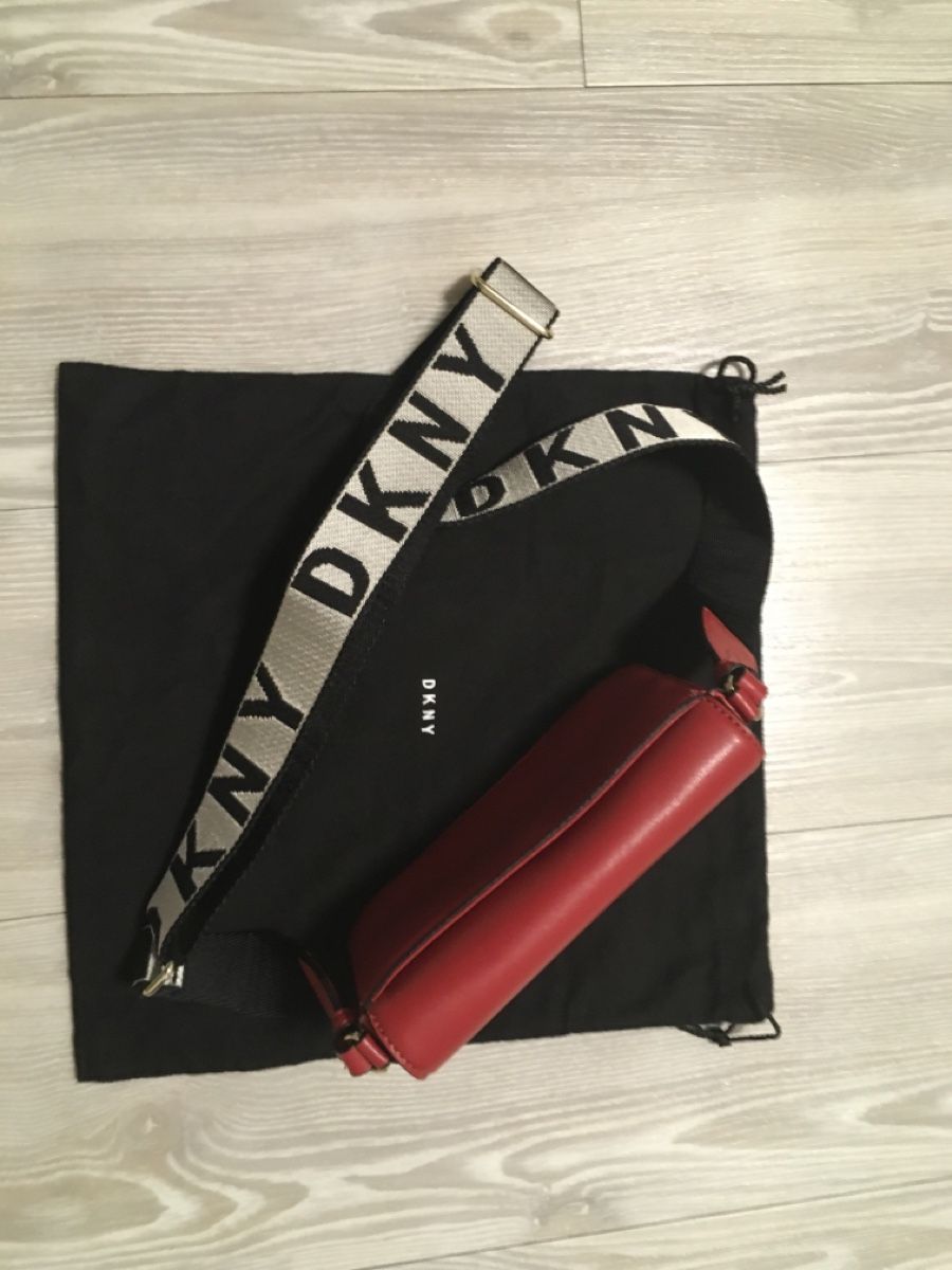 Borse da donna: DKNY Tasche Rot 2021 – Usato da Würenlos venduto da a-tiger 1