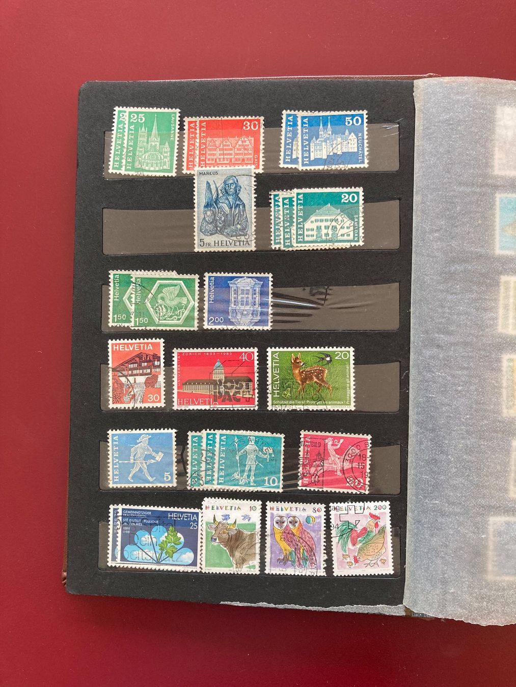 Tutti i francobolli: Briefmarkenalbum mit ca. 60 Schweizer Briefmarken – Usato da Bern venduto da KasimirBerger