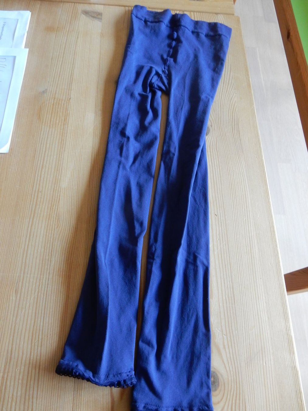 Leggings: Dunkelblaue Leggins 38 mit Spitzenabschluss Strümpfe – Usato da Jona venduto da simongarden 3