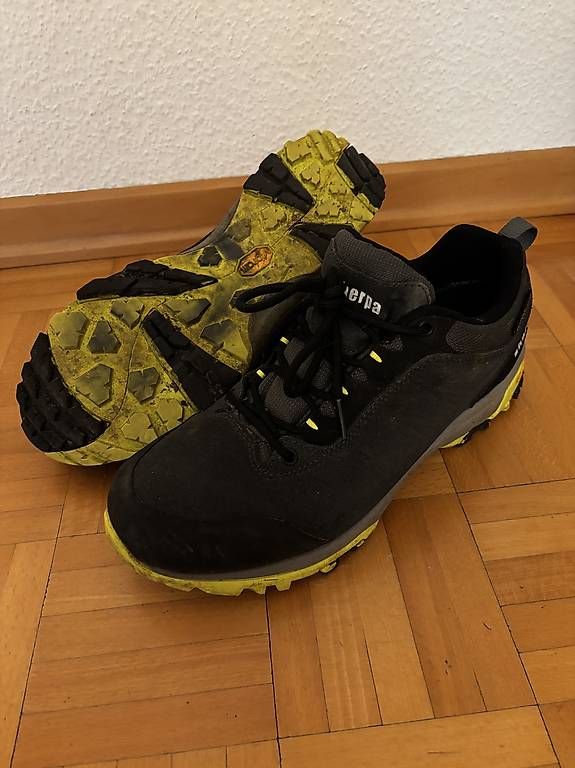 Sherpa Chaussures hommes: Trekkingschuhe Sherpa Hydroguard 42 – D'occasion à Wettingen par sfdslrf