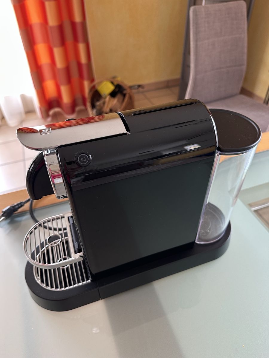 Nespresso Kaffeemaschinen & Espressomaschinen: Neuwertige Nespresso Kapselmaschine – Gebraucht aus Wettingen von Baggi7 1