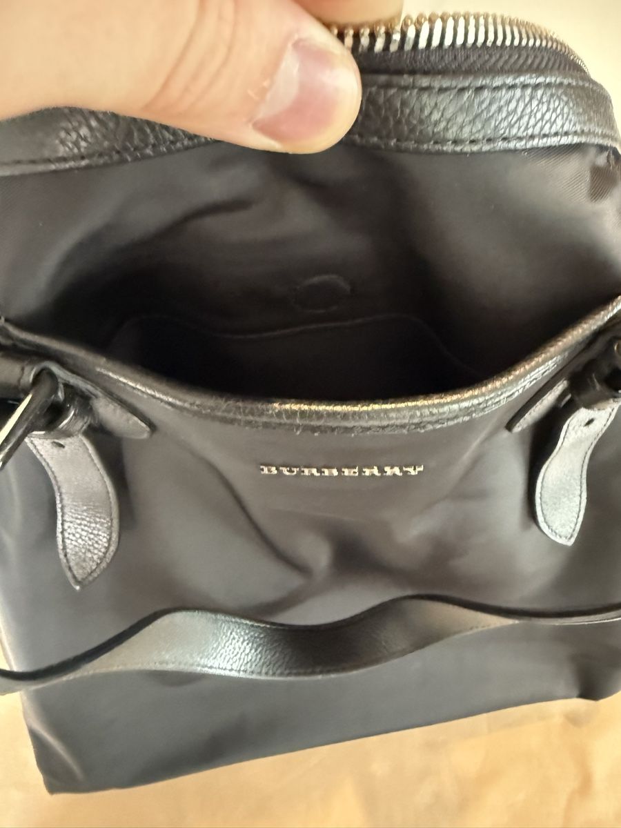 Burberry Borse: Handtasche Burberry – Usato da Ueken venduto da salomon.t9 7