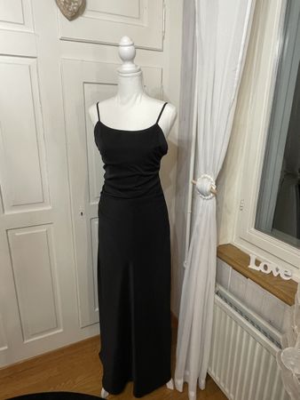 Schwarzes Kleid Lang Gr. S mit Spaghettiträgern, Elegant!