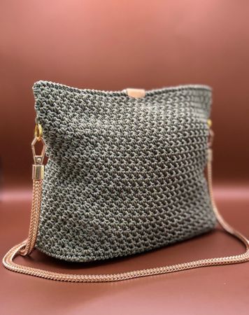 Tasche gehäkelt Handarbeit mit Kette grün neu, ungebraucht