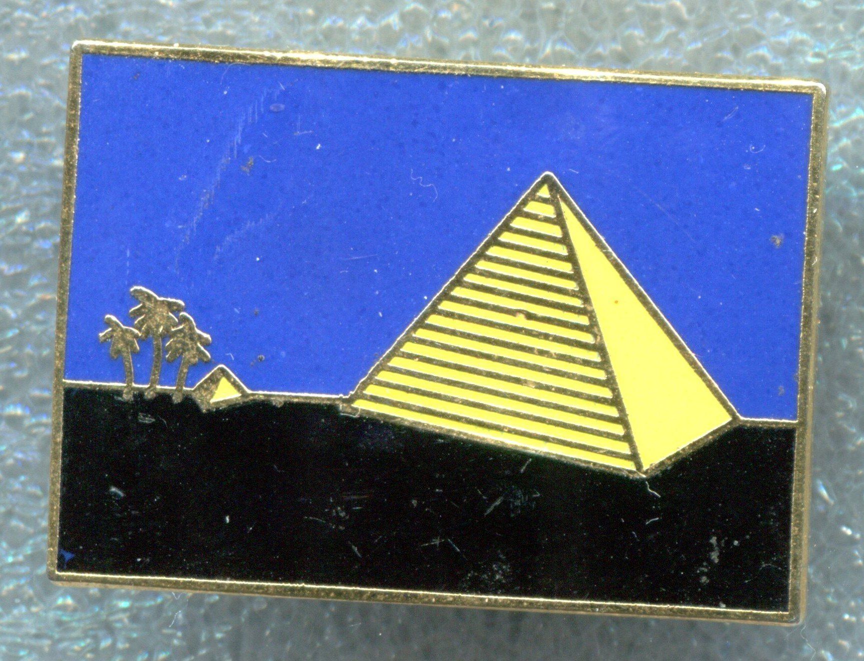 Camel Plaquettes & Badges: CAMEL   – D'occasion à Winterthur par Sammleroase