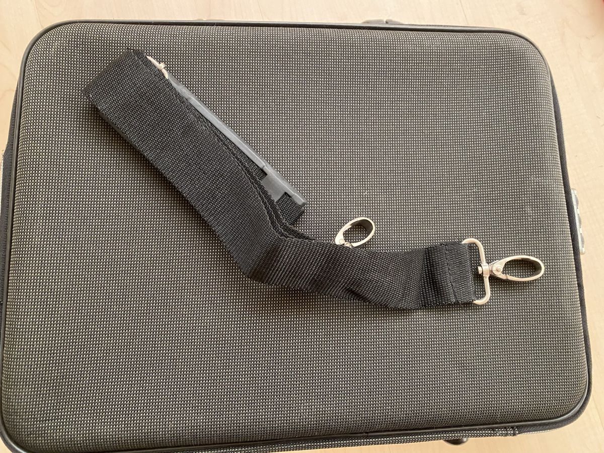 Borse: Schwarze Laptoptasche von Faith – Usato da Buchrain venduto da Sisi83 3