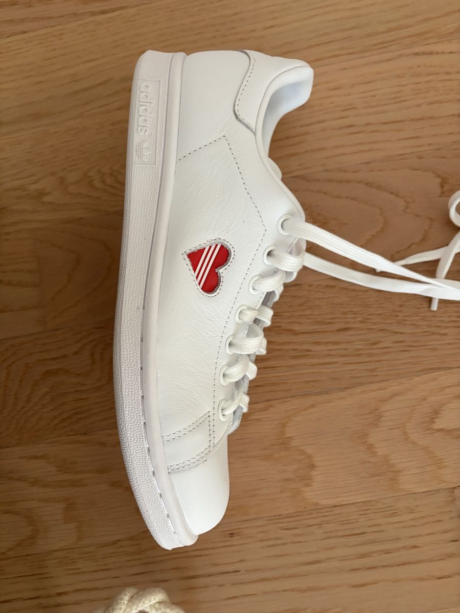 Adidas Damenschuhe: Adidas Stan Smith Grösse 40 – Neu und originalverpackt aus Bonstetten von Moma10 1