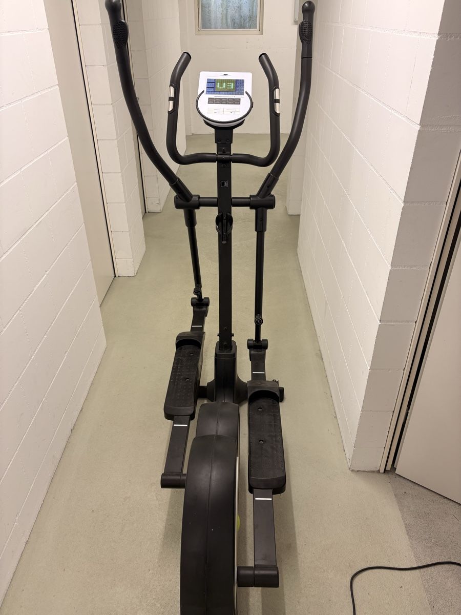 Hometrainer: Crosstrainer – Gebraucht aus Büren an der Aare von RahSte18
