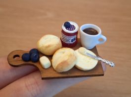 Heidelbeer Frühstücksbrett, Handgemacht