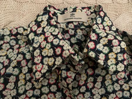 Chic Cotton Shirt - Size 38 - Floral Spring Pattern!