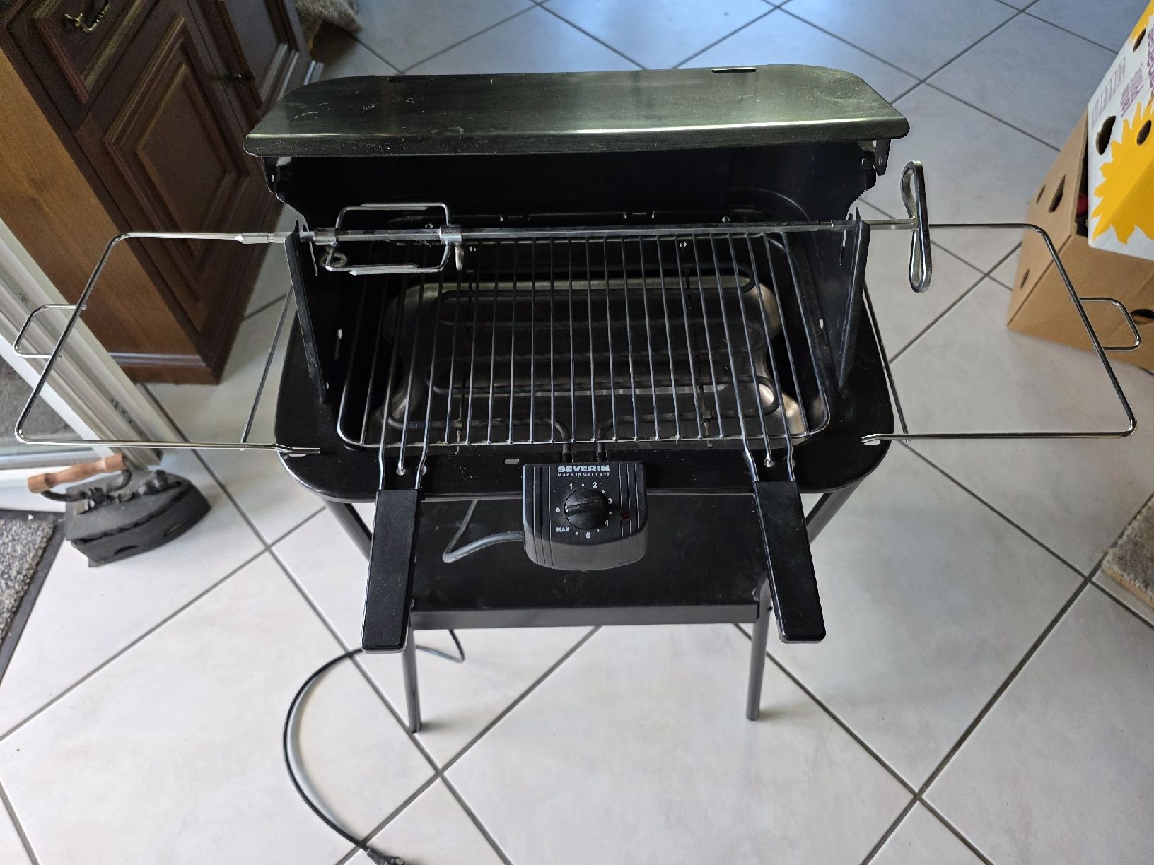 Grills: Severin electric grill good condition  – Gebraucht aus Hinwil von Ehretstock8 3