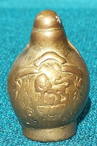 Supporti a parete: Aufsatz mit Gewinde, Knauf aus Messing oder Bronze – Usato da Zürich venduto da Tanteemma369