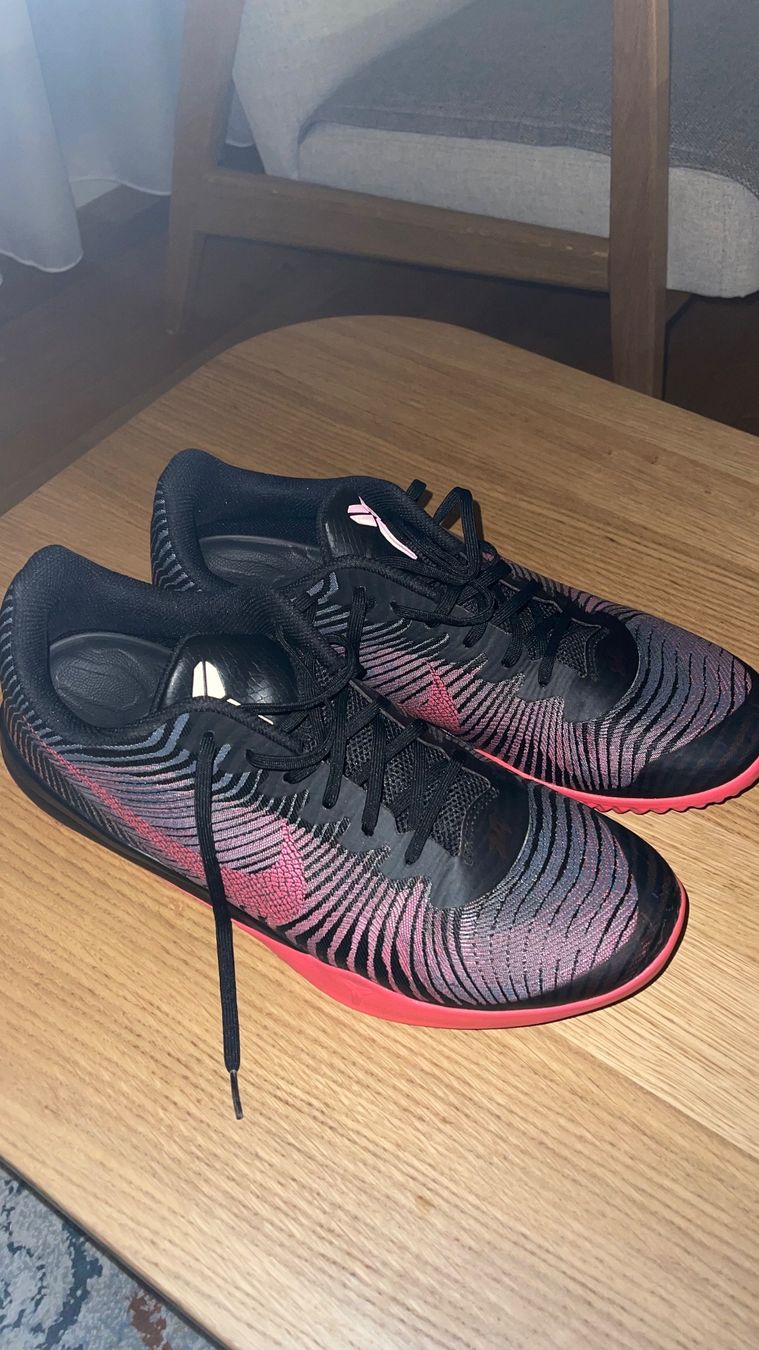 Nike Scarpe da uomo: Nike Kobe KB Mentality 2 – Nuovo (secondo la descrizione) da Schönenwerd venduto da mem_vqz9