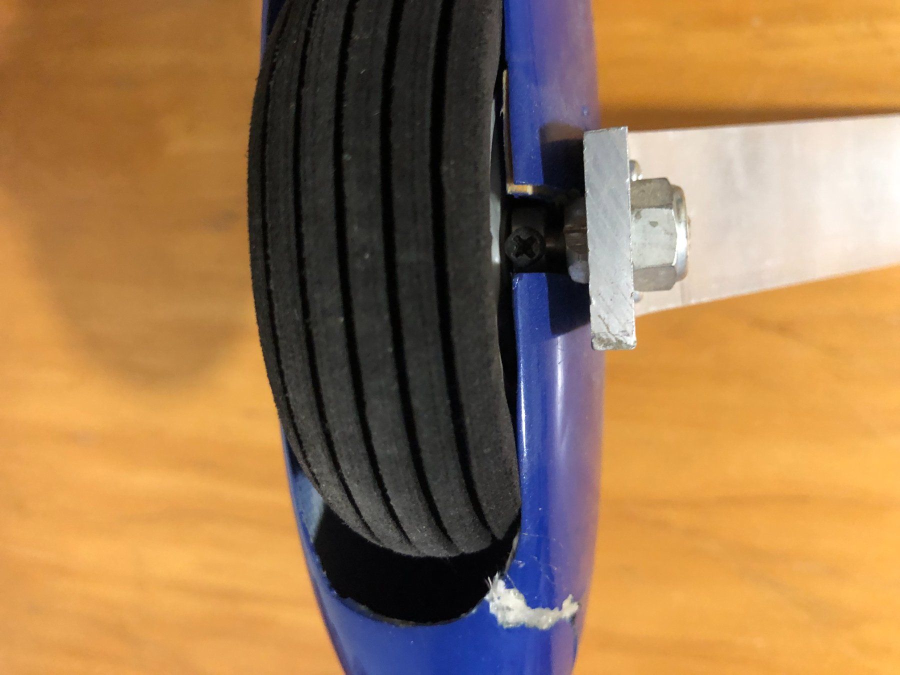 Modellismo RC: Fahrwerk in ALU 5mm – Usato da Safenwil venduto da Ft300 3