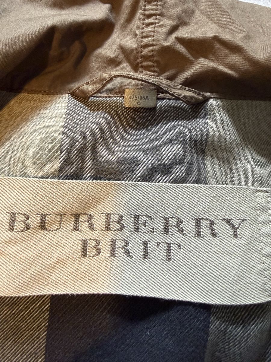 Burberry Manteaux: BURBERRY BRIT PARKA – D'occasion à Zurich par Alinecnicolet 4