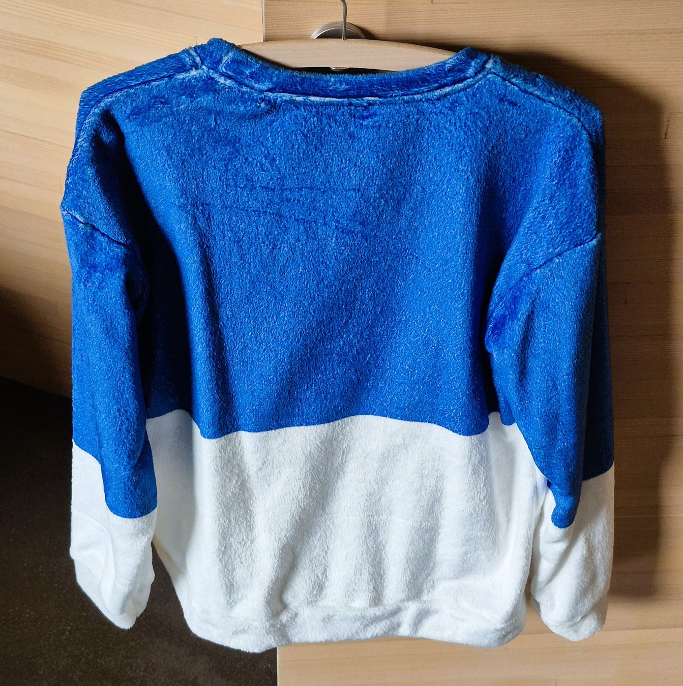 Pulls & Sweat-shirts: Damen Pullover mit Katzenmuster Grösse M – Neuf (Voir description) à St. Gallen par Amelie_73 1