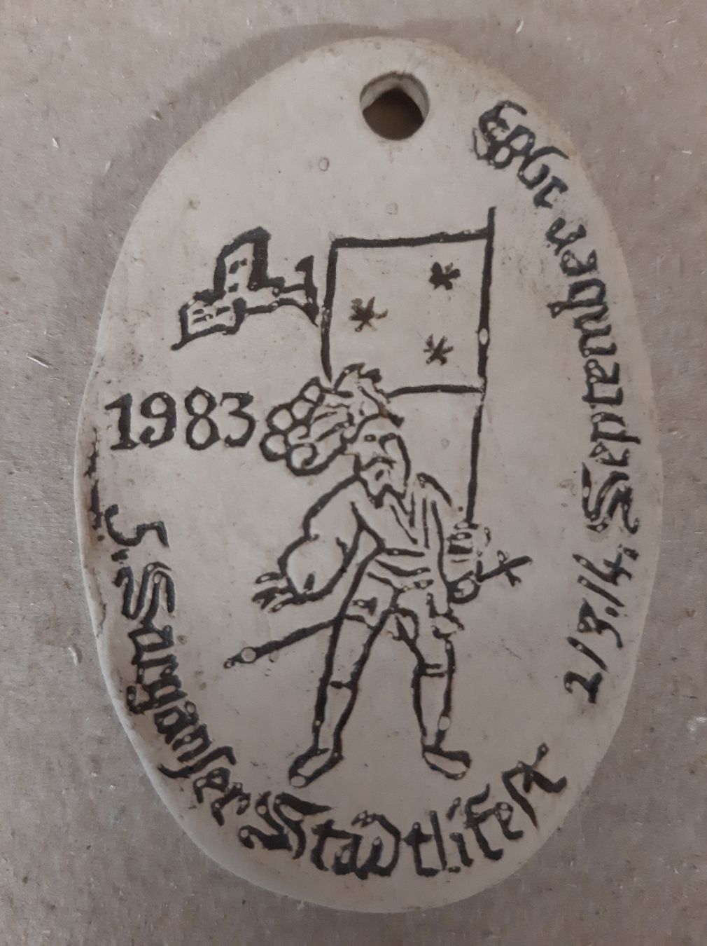Placchette & Badge: Abzeichen Sarganser Städtlifest 1983 – Usato da Mels venduto da Melzi