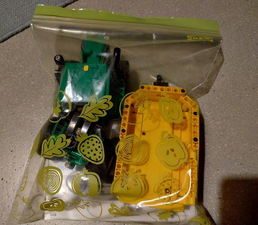 Lego Giocattoli: LEGO John Deere Tractor – Usato da Bern venduto da davenzin 1