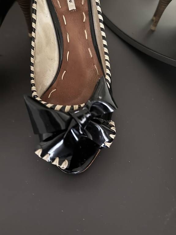Damenschuhe: Miu Miu Tiptoe Sandalen Schwarz – Gebraucht aus Schindellegi von wae_fhj7 3