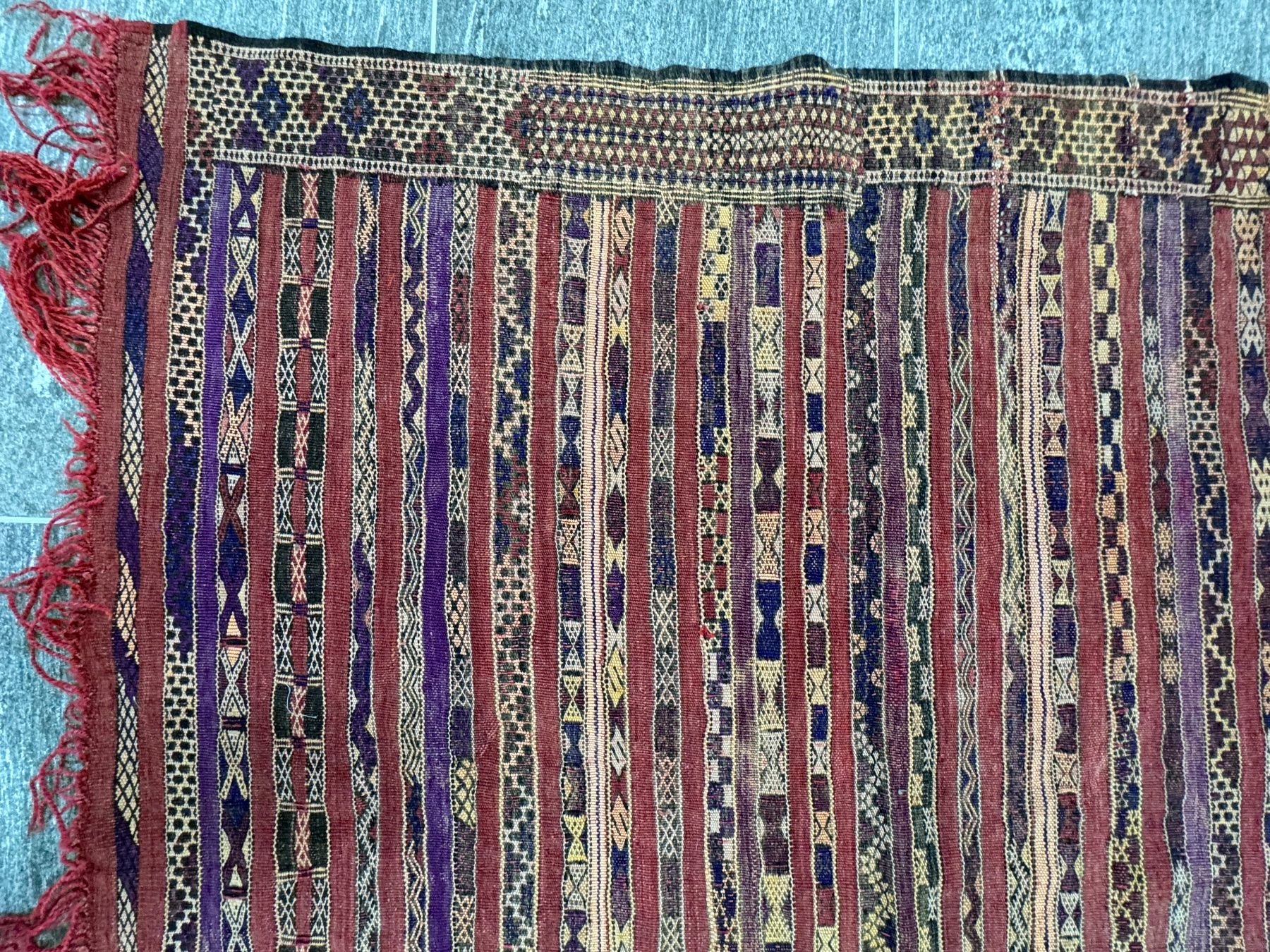 Tapis: Teppich aus Marokko ca. 138x183 cm – D'occasion à St. Gallen par Deane 1