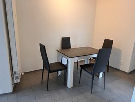 Esstisch mit 4 Stühlen – Modernes Esszimmer-Set