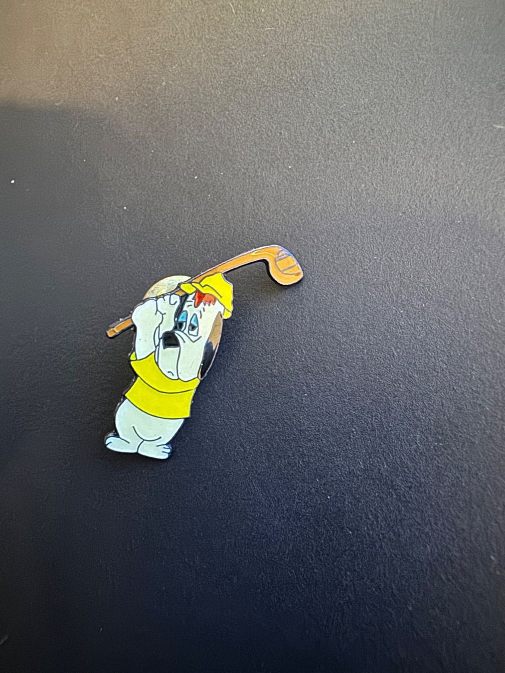 Plaketten & Abzeichen: Pin Droopy Comic Hund – Gebraucht aus Galgenen von rub_f6kh