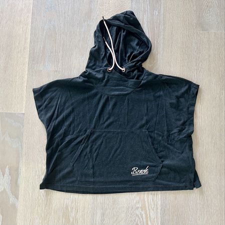 Bench. black sleeveless hoodie