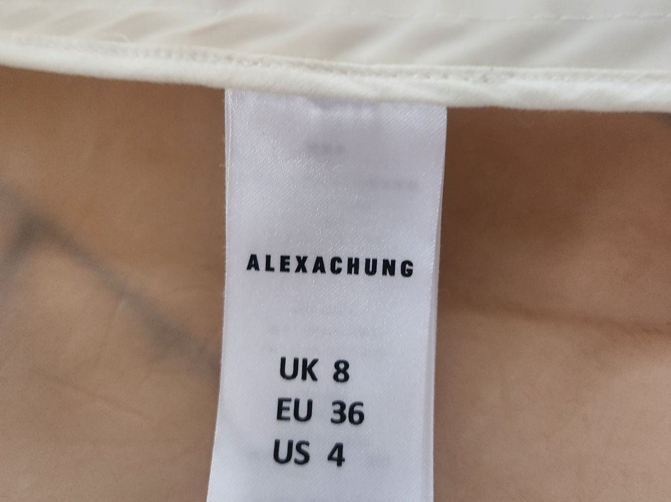 Cappotti: Alexa Chung transparent raincoat, Size S – Nuovo (secondo la descrizione) da Luzern venduto da tan_v9x5 6