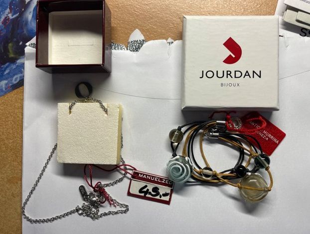 Bracelets: BIOUX – Neuf avec emballage d'origine à Banco par lorenzetti 1