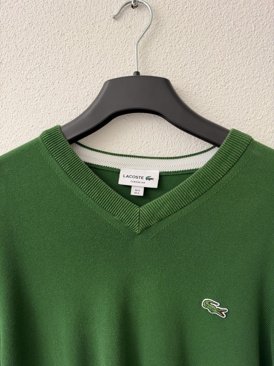 Lacoste Pullover & Sweatshirts: Lacoste Pullover V-Ausschnitt, grün, Grösse L – Gebraucht aus Zug von HRALZ 1
